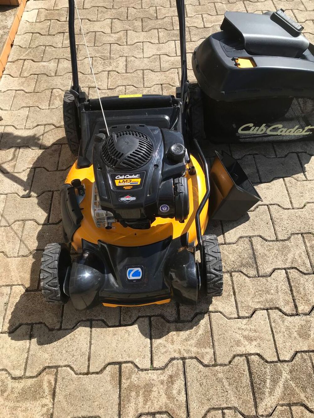 Tondeuse gazon cub cadet Jardin
