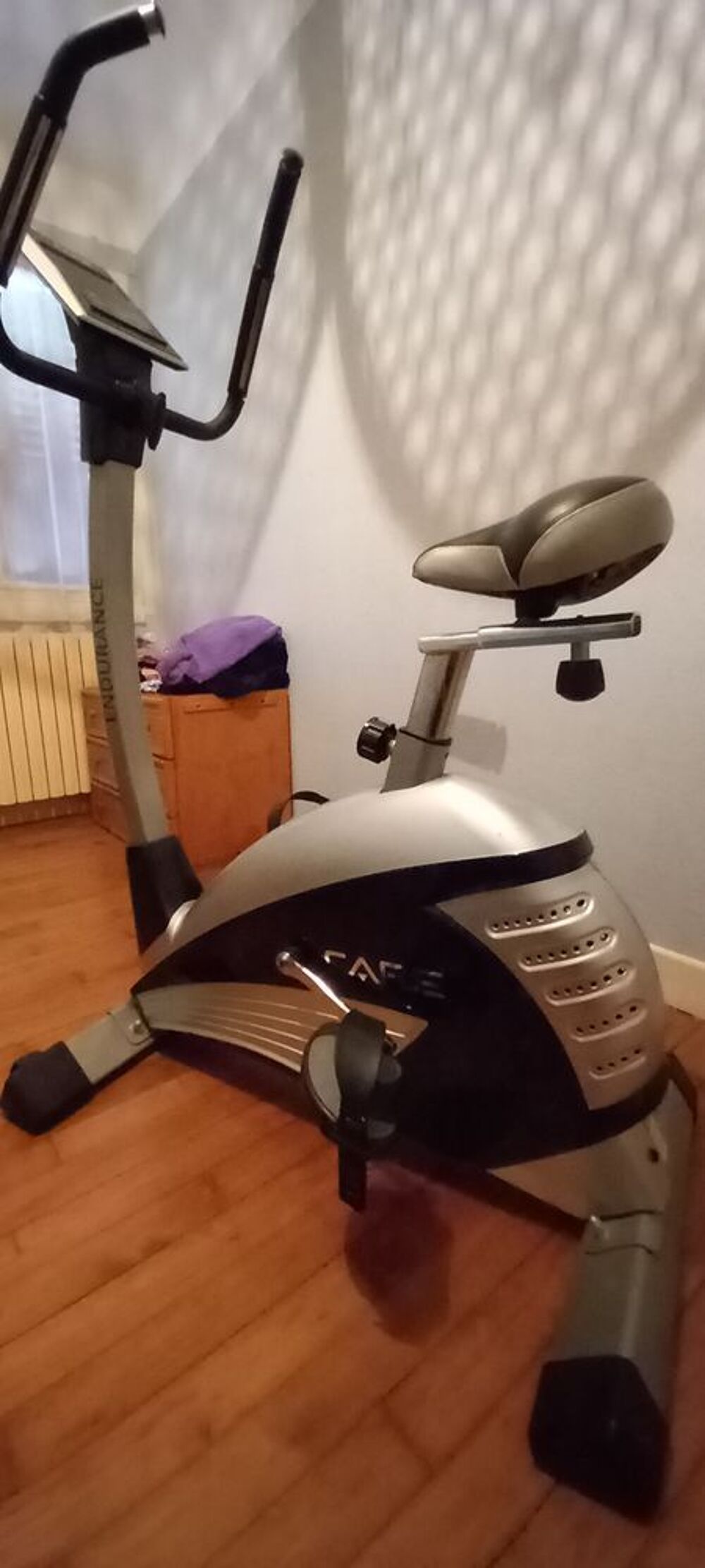 V&eacute;lo d'appartement, panneau de contr&ocirc;le Vélos