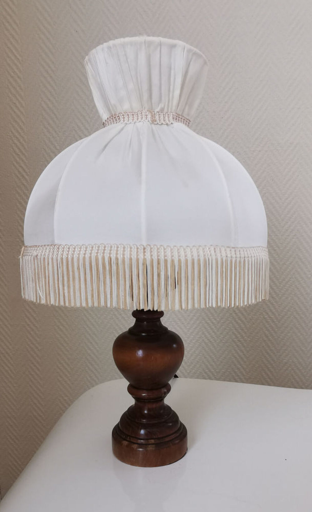Vintage : Joli abat jour &agrave; franges Décoration