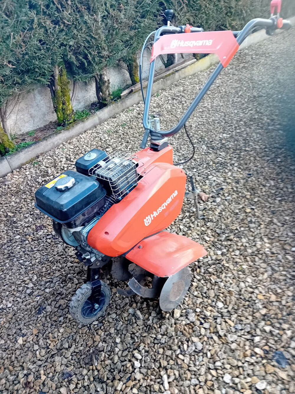 MOTOCULTEUR Jardin