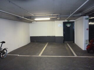  Parking / Garage � louer 3 m�
