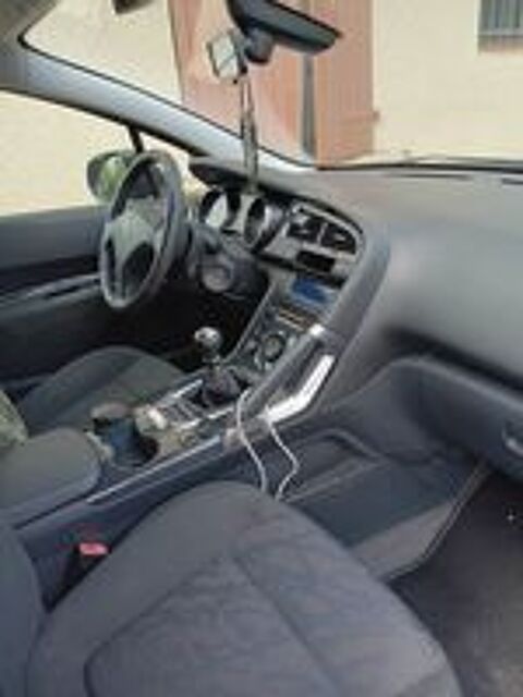 3008 1.6 HDi 112ch FAP Business 2012 occasion 82200 Malause