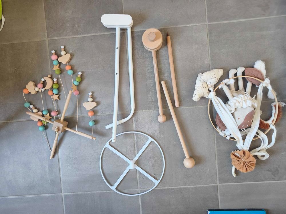 mobile et support moustiquaire Mobilier enfants