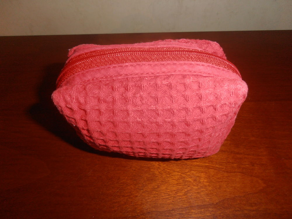 Petite trousse Clarins (39) Maroquinerie