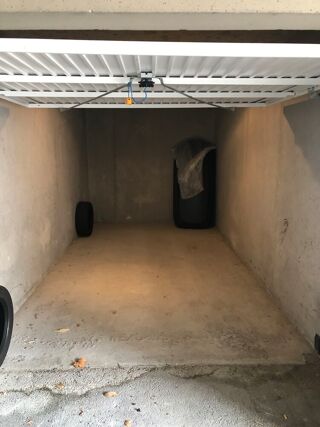  Parking / Garage à louer 15 m² Le pontet