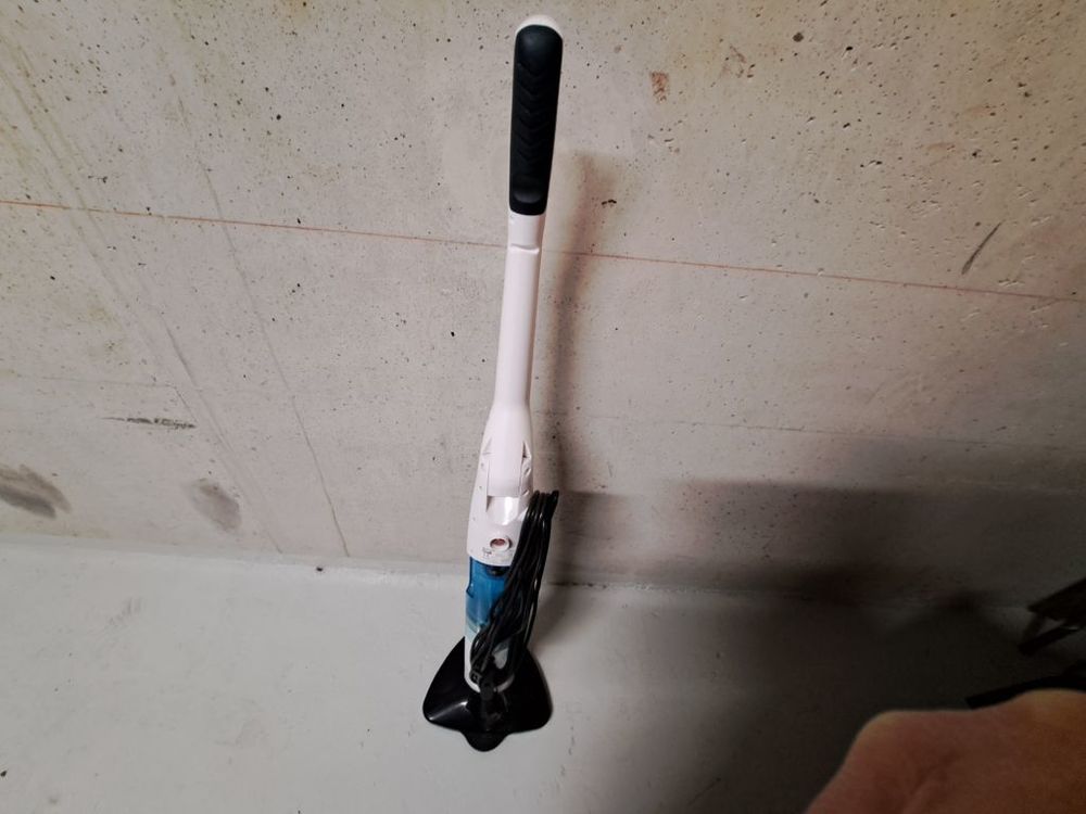 BALAIS ELECTRIQUE A VAPEUR Electroménager