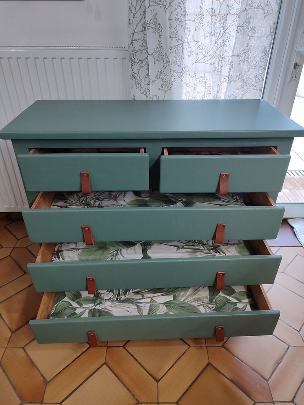 commode en pin l&eacute;g&egrave;re Meubles