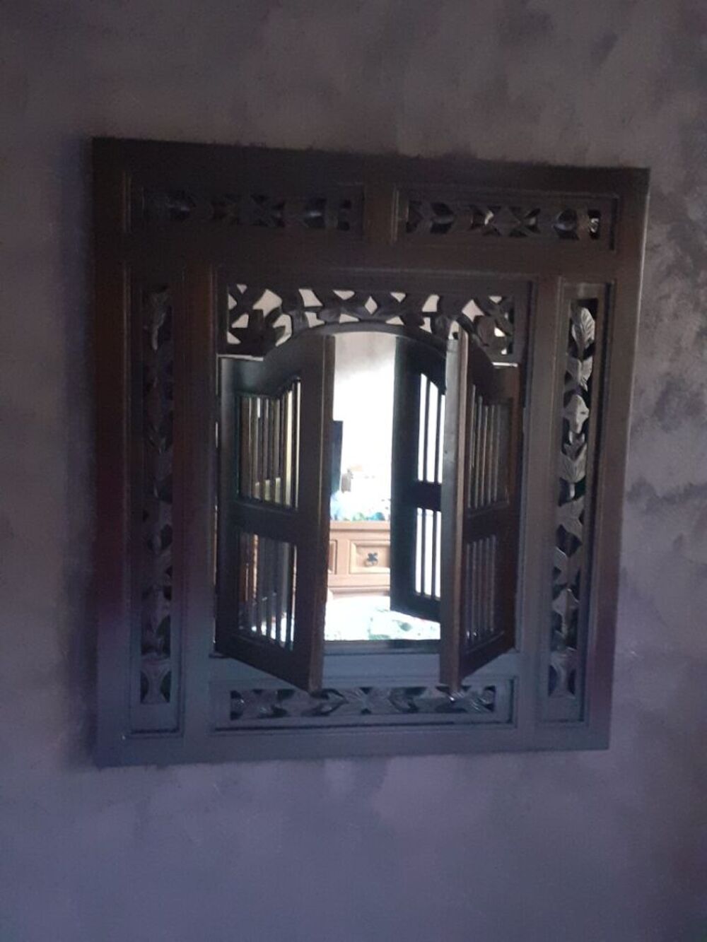Miroir &agrave; persiennes Décoration