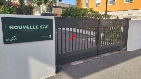  Parking / Garage � louer 12 m� Le lavandou