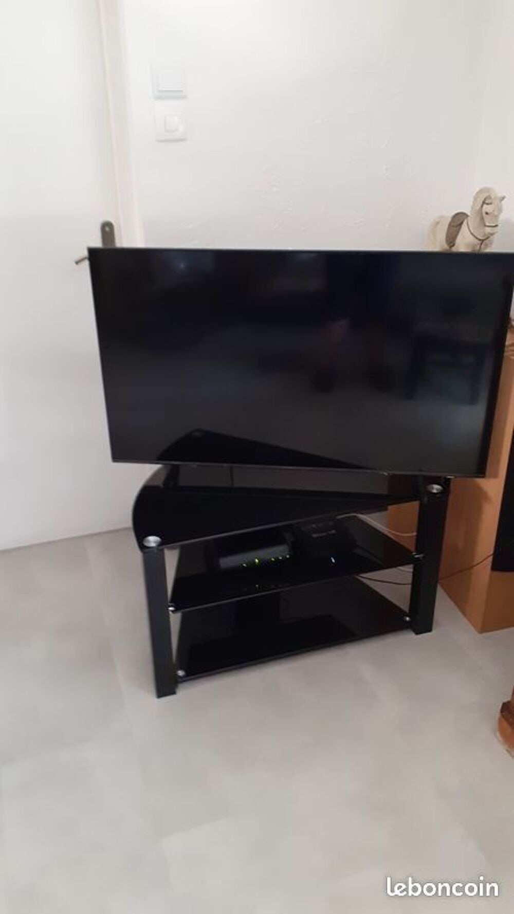 MEUBLE TELEVISION NOIR Audio et hifi