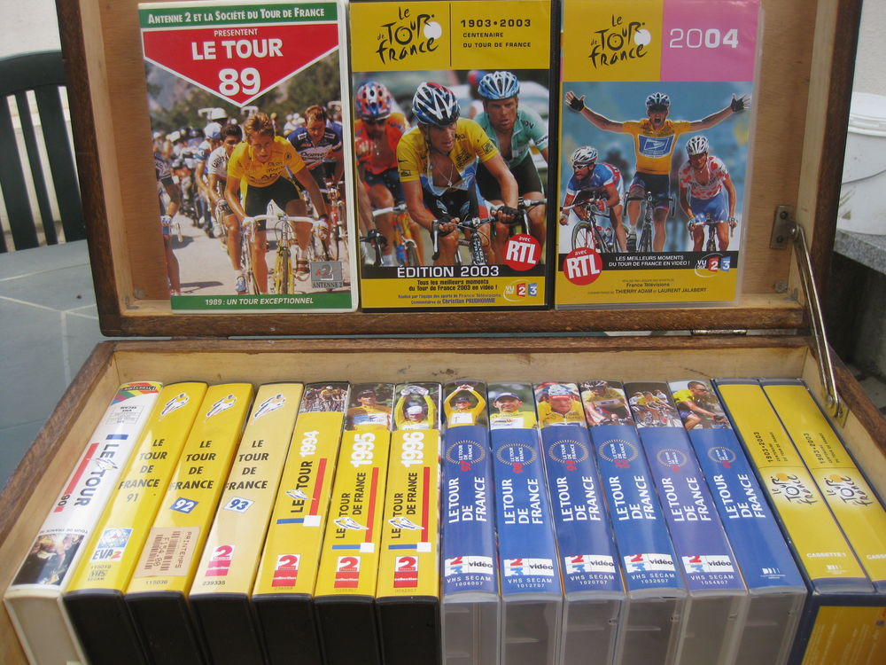 collection livres et dvd vintage DVD et blu-ray