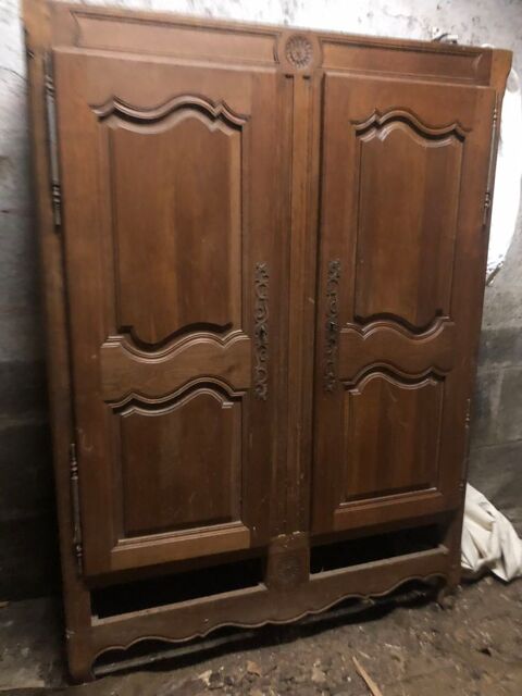 Armoire en ch�ne massif 200 Passavant-la-Roch�re (70)