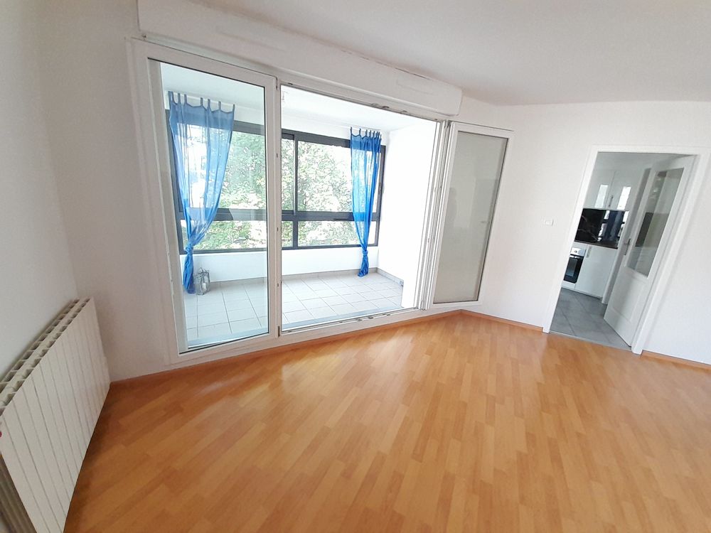 Location Appartement Bel appartement 4 pièces 80 m² loggia, cave, place parking Colmar