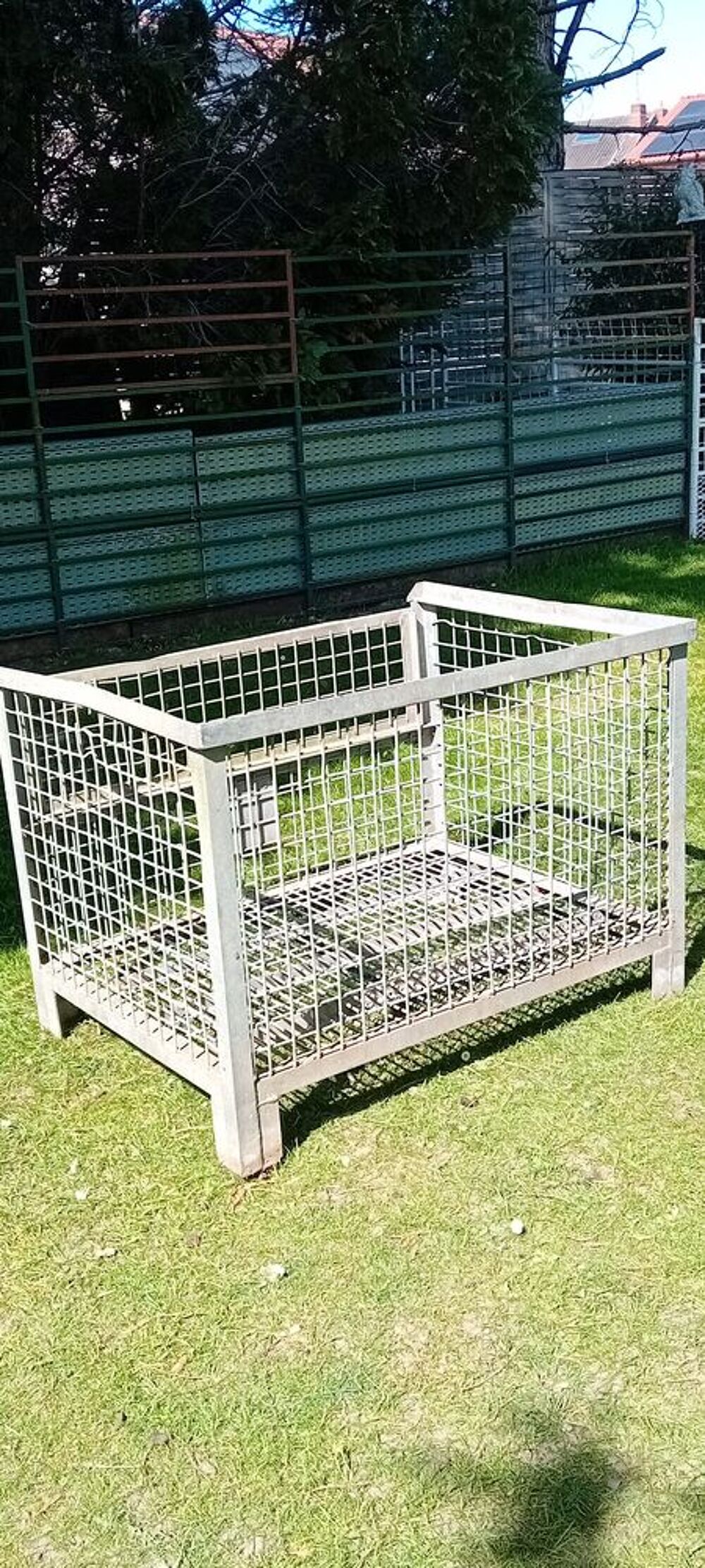 conteneur grillag&eacute; Bricolage