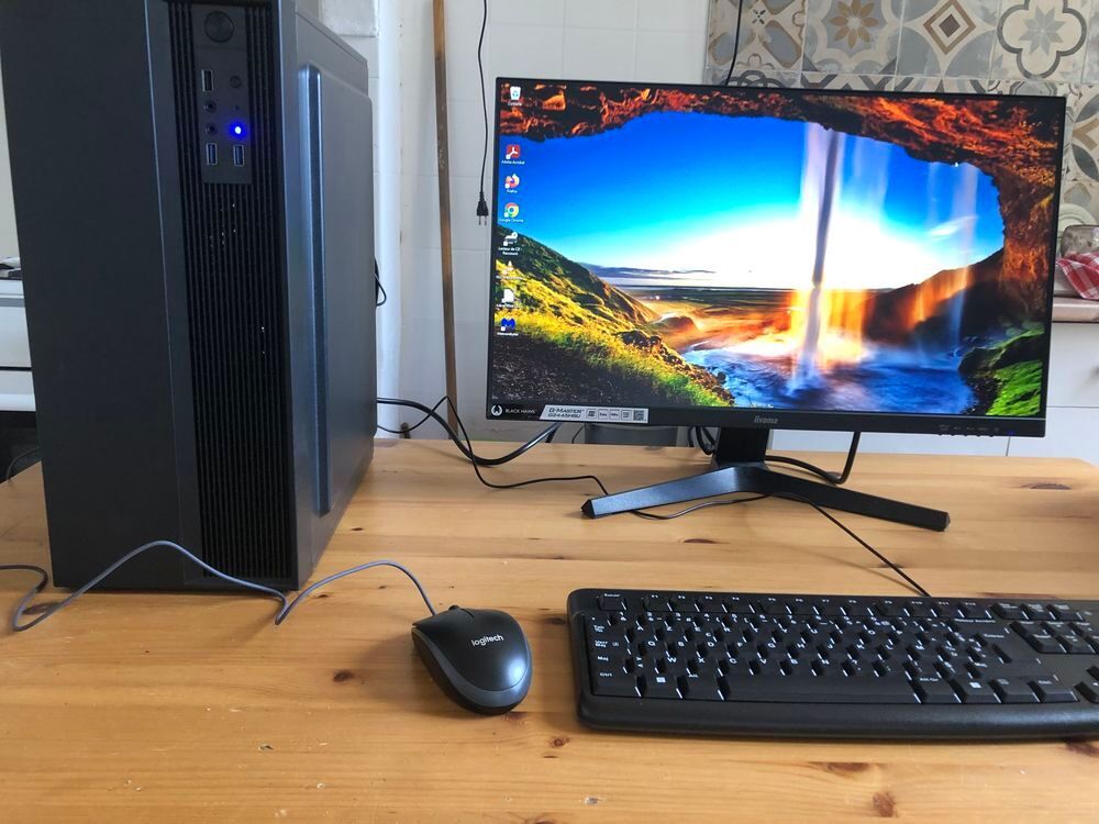 Ordinateur fixe Matériel informatique