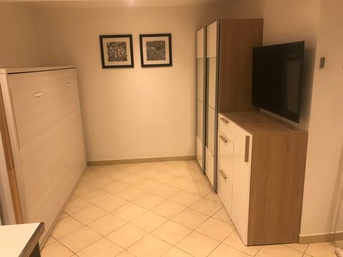   Studio T1 entièrement meublé à Port Saint Louis du Rhône Appartement - 1 pièce(s) - 20 m²