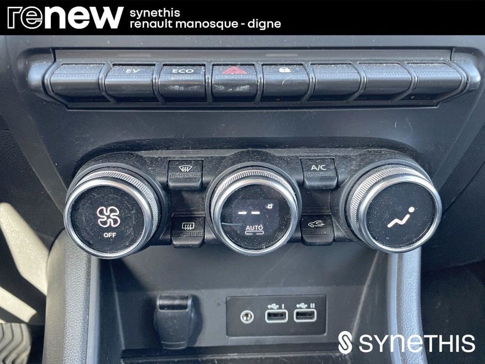 Captur E-Tech full hybrid 145 Evolution 2023 occasion 04100 Manosque