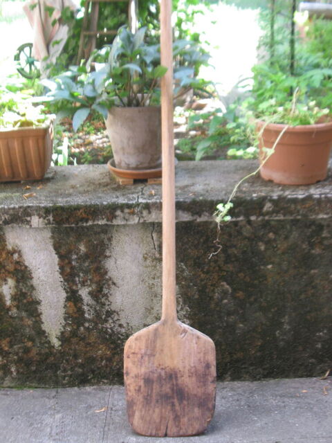 Pelle à pain ancienne 35 Saurat (09)