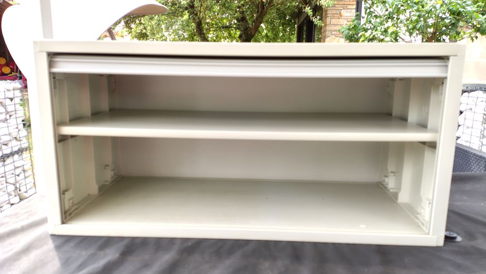 Meuble PVC &agrave; rideau pour camping Meubles