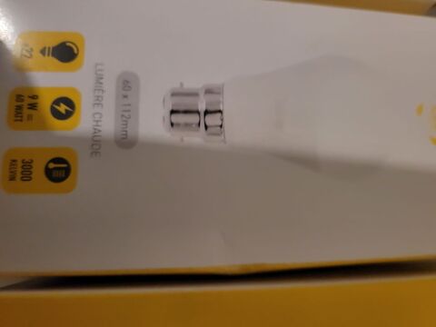 Ampoules led neuves b22 lot de 3 9w=60watt lm806 3000 a ba�o 11 Montb�liard (25)