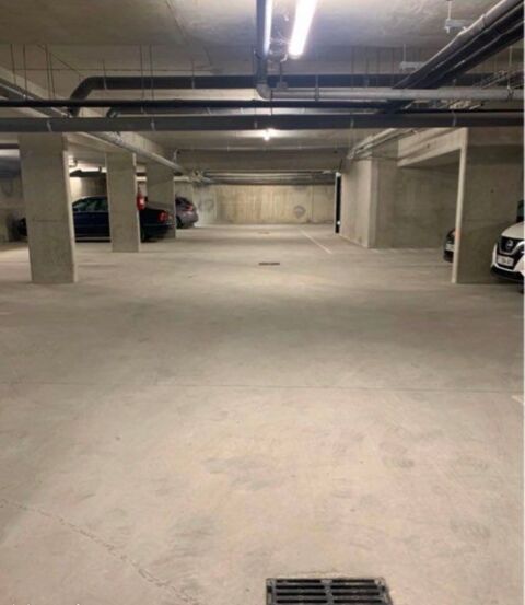  Parking / Garage � louer 12 m�