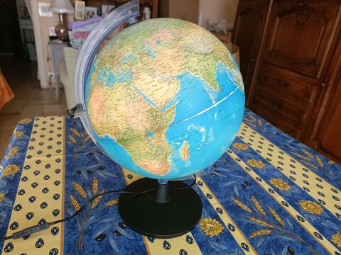 Mappemonde Globe Terrestre lumineux VINTAGE annes 70 30 Grasse (06)