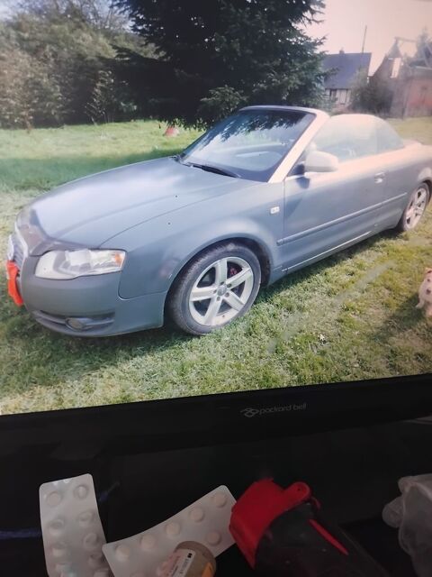 Audi a4 Cabriolet 2.0 TDI 140 DPF Ambiente