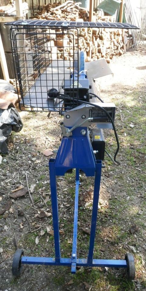 Fendeur de b�ches horizontal 7T - Scheppach 250 Voiron (38)