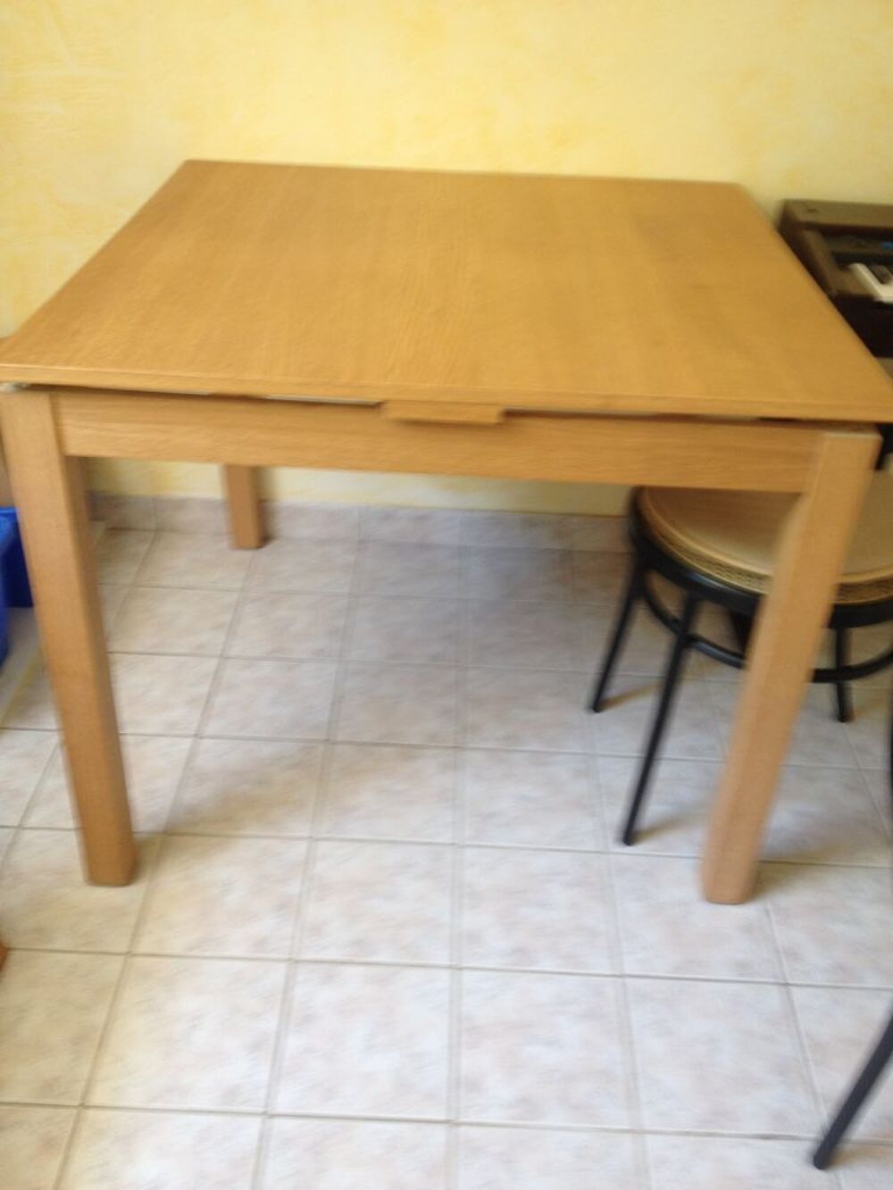 table bois + 4 chaises bistrot Meubles