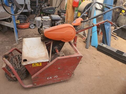 Engazonneuse automotrice HUSQVARNA 2400 71250 La vineuse