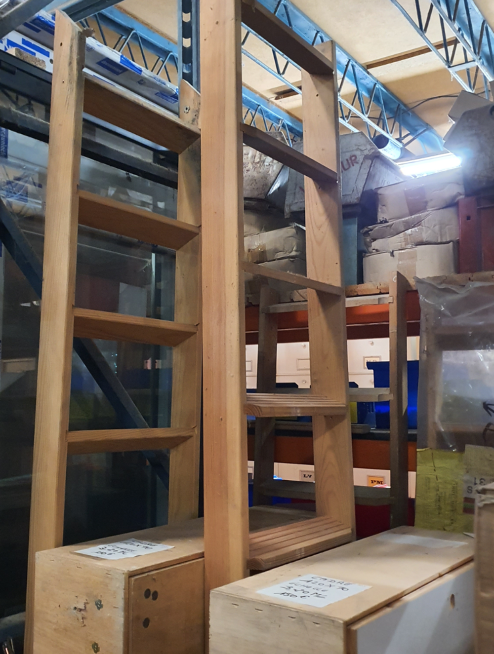 ECHELLE ESCAMOTABLE Caisson Bois Bricolage