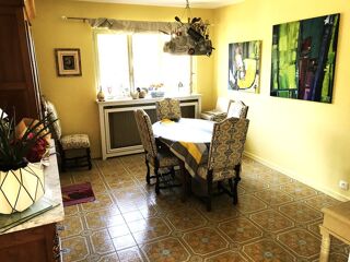  Maison  vendre 8 pices 210 m