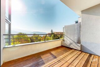 Vente Appartement T 3  CORENC . Cadre de vie privilégié au porte de Grenoble Corenc