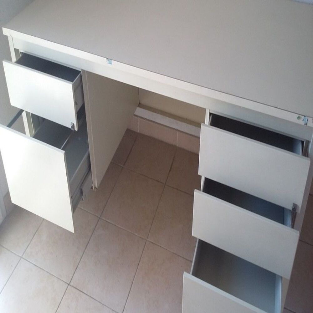 bureau laqu&eacute; blanc Meubles