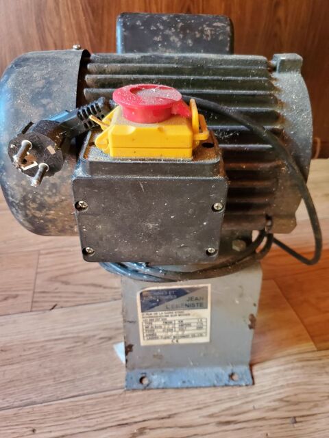 Moteur 220v 90 Saint-Junien (87)