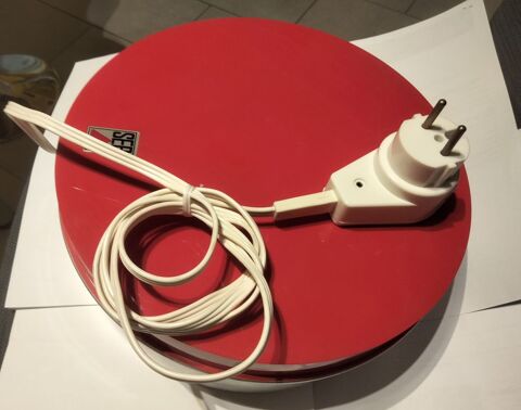 Sorbeti�re �lectrique SEB rouge type 321 15 Vitry-le-Fran�ois (51)