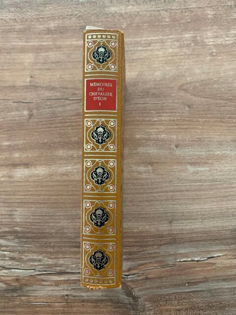 livre ancien     Mémoires du chevalier d' éon 5 Saleilles (66)