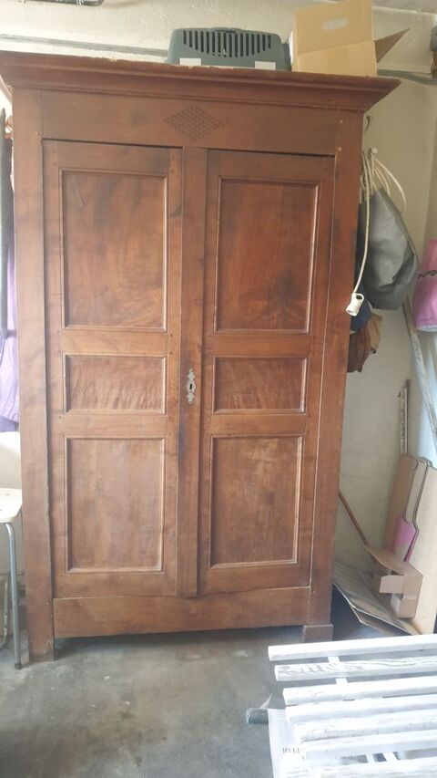 Armoire ancienne 2 portes  100 Montgaillard (09)