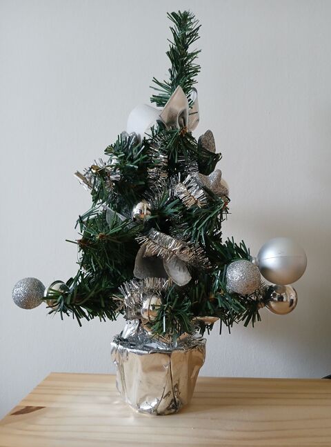 SAPIN DE NOEL ARTIFICIEL MINIATURE DECORE ARGENT 6 Nevers (58)