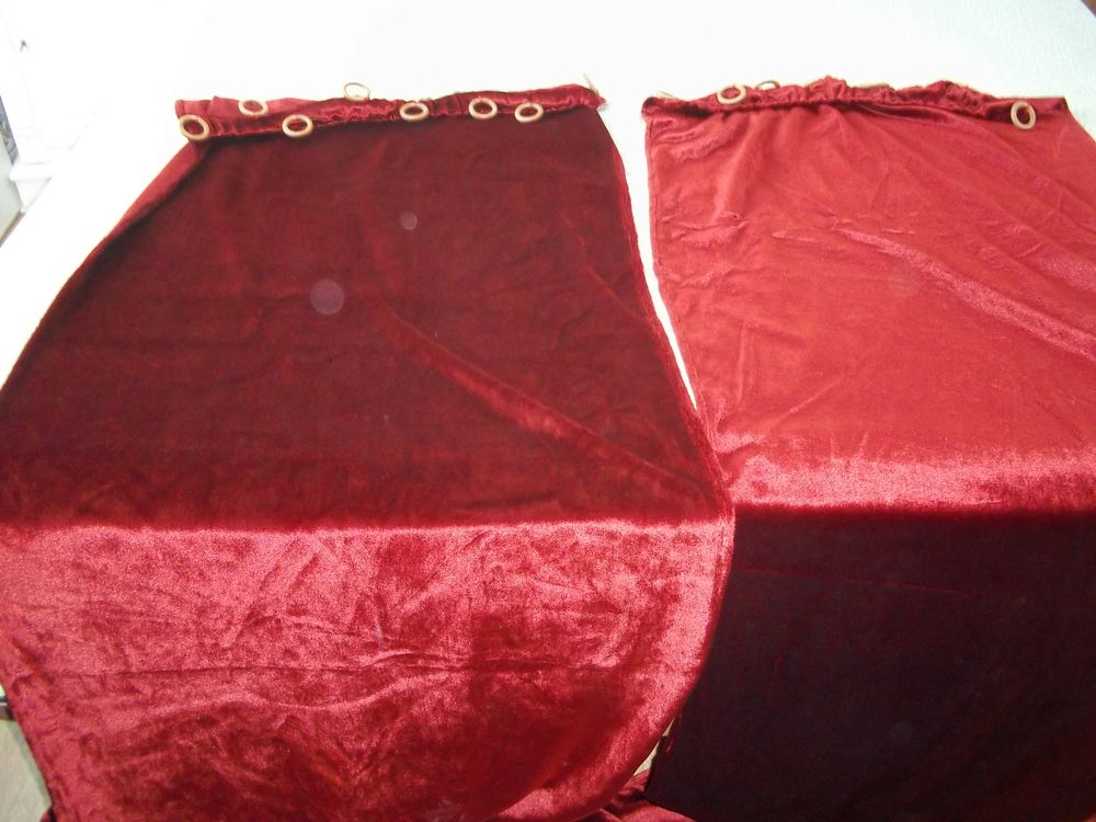 2 RIDEAUX VELOURS ROUGE Décoration