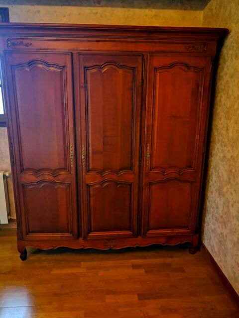 Armoire lingre en merisier 
150 Saint-Saturnin (16)