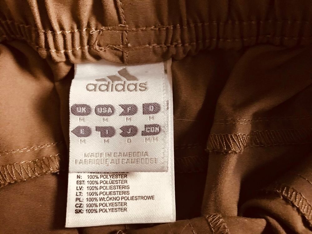 pantacourt marron chataigne Adidas taille M Vêtements