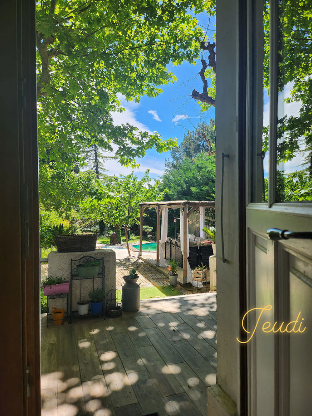 Vente Maison Maison 3 g�tes + piscine pour investisseur & grande famille. Visan