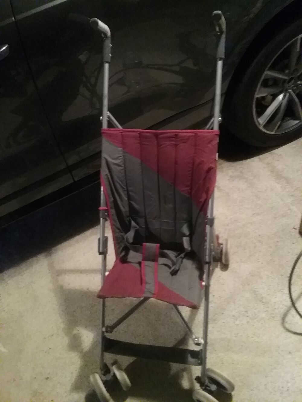 Poussette avec ombrelle Puériculture