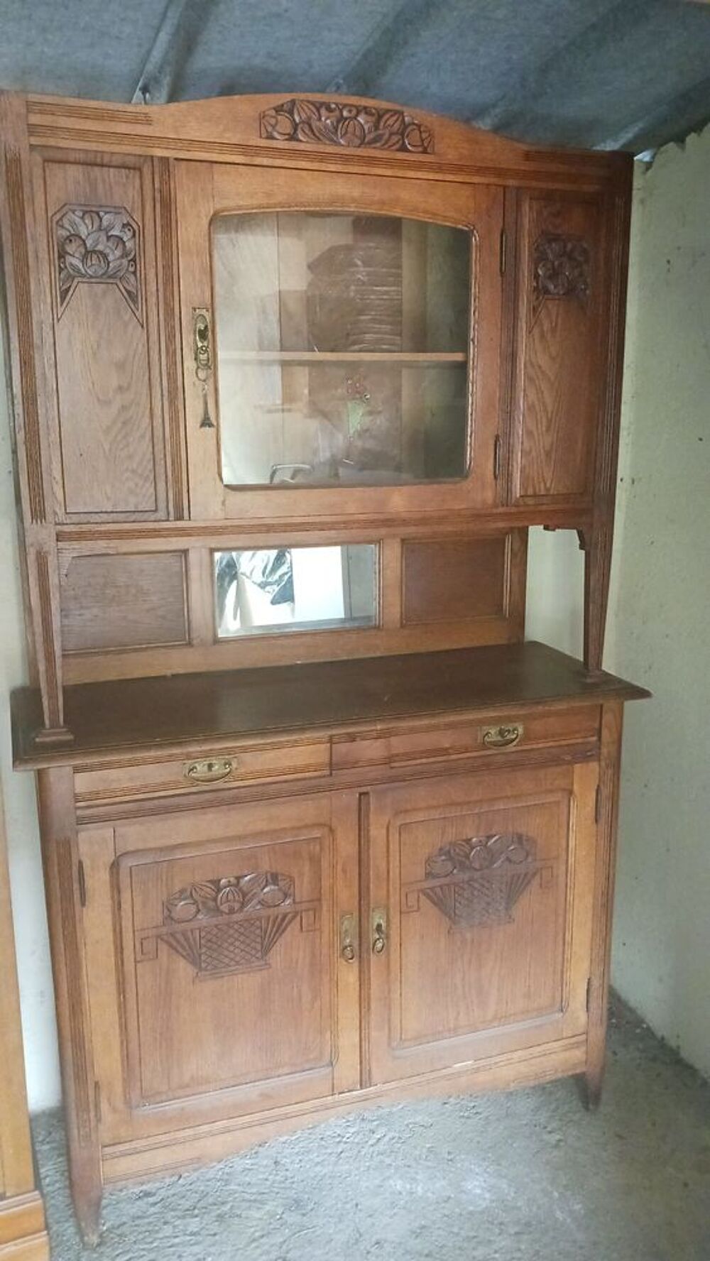 BUFFET VAISSELIER ANCIEN EN BOIS SCULPT&Eacute; 1 CORPS brad&eacute; 25€ Meubles
