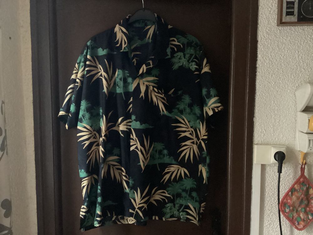 4 chemises tahitiennes Vêtements