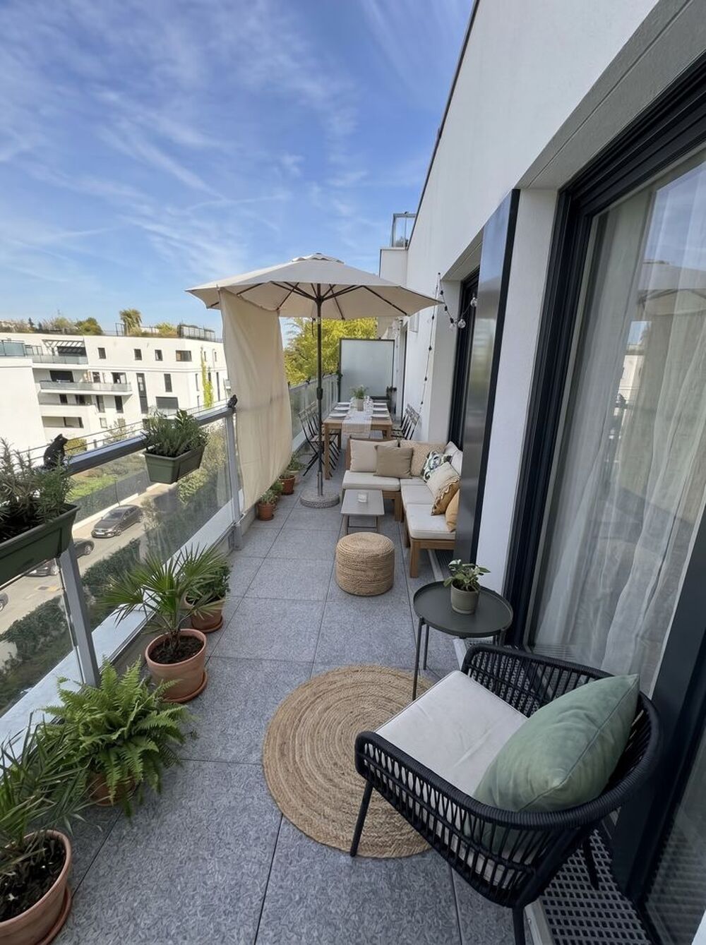 Vente Appartement Rare à Garches ? T3 épuré de 65 m² avec terrasse de 16 m² da Garches