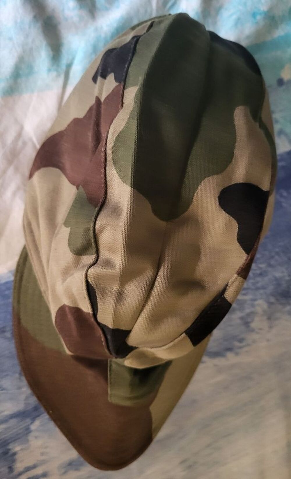 
v&ecirc;tements de combat:
Vêtements