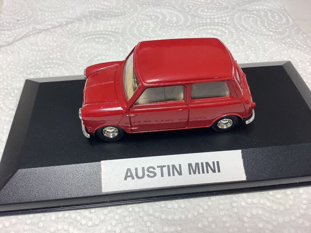 AUSTIN MINI VANGUARD 1/43 voiture miniature 