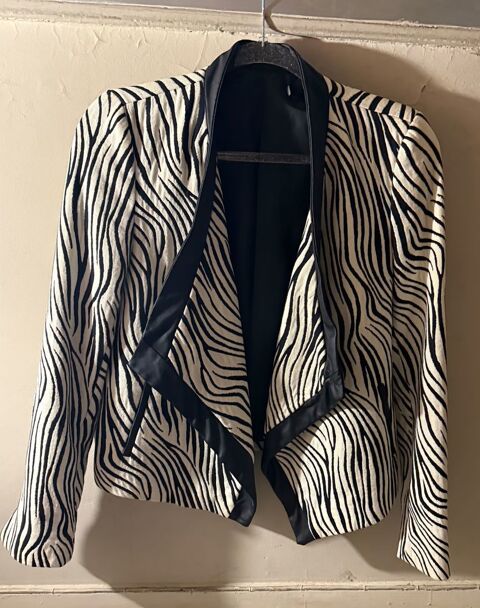 veste femme T36-38 25 Boulogne-Billancourt (92)